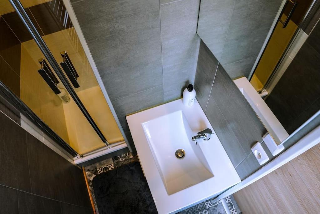 Appartement La Gare Viotte เบอซองซง ภายนอก รูปภาพ